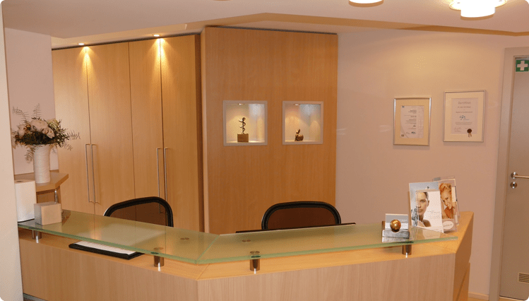 Lidstraffung Nürnberg: Fachärztin für Augenheilkunde | Dr. Grit Weigel